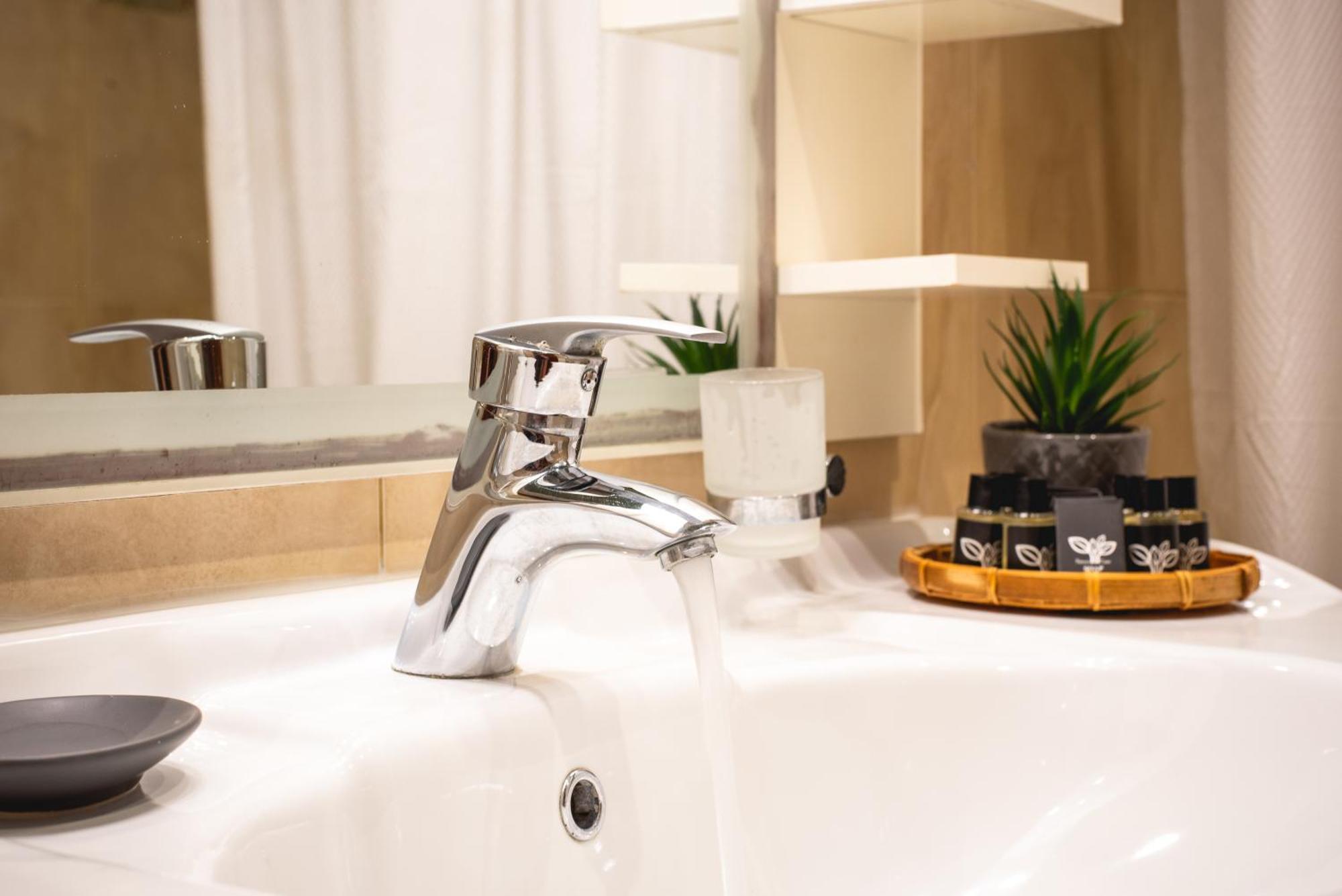 Apartament Sea And Airport Artemida  Zewnętrze zdjęcie